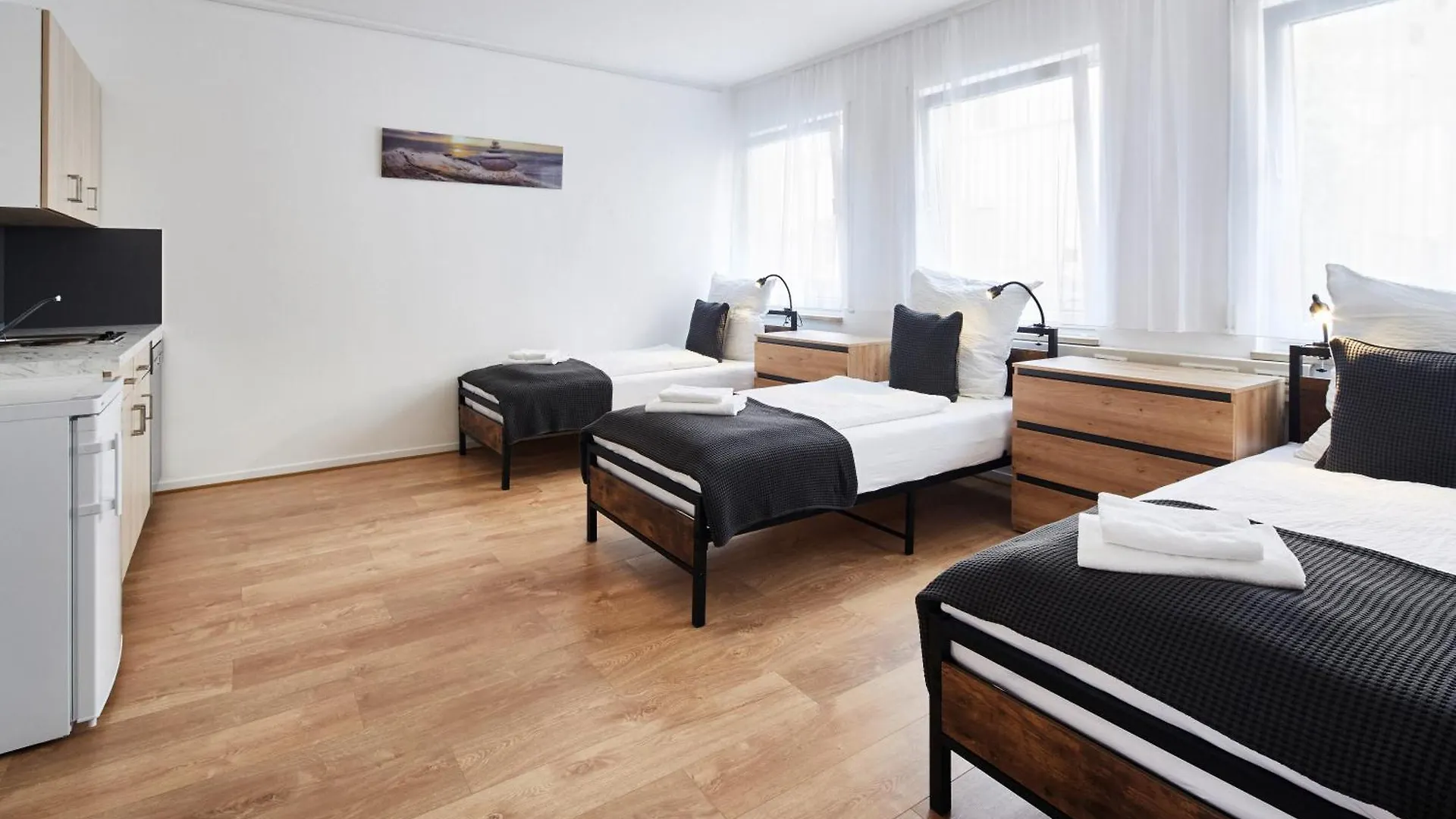 N01 Apartment Im Kuenstlerviertel - Naehe Innenstadt Und Ubahn, 2 Zimmer, 3 Einzelbetten Und Ein Doppelbett Nuremberg